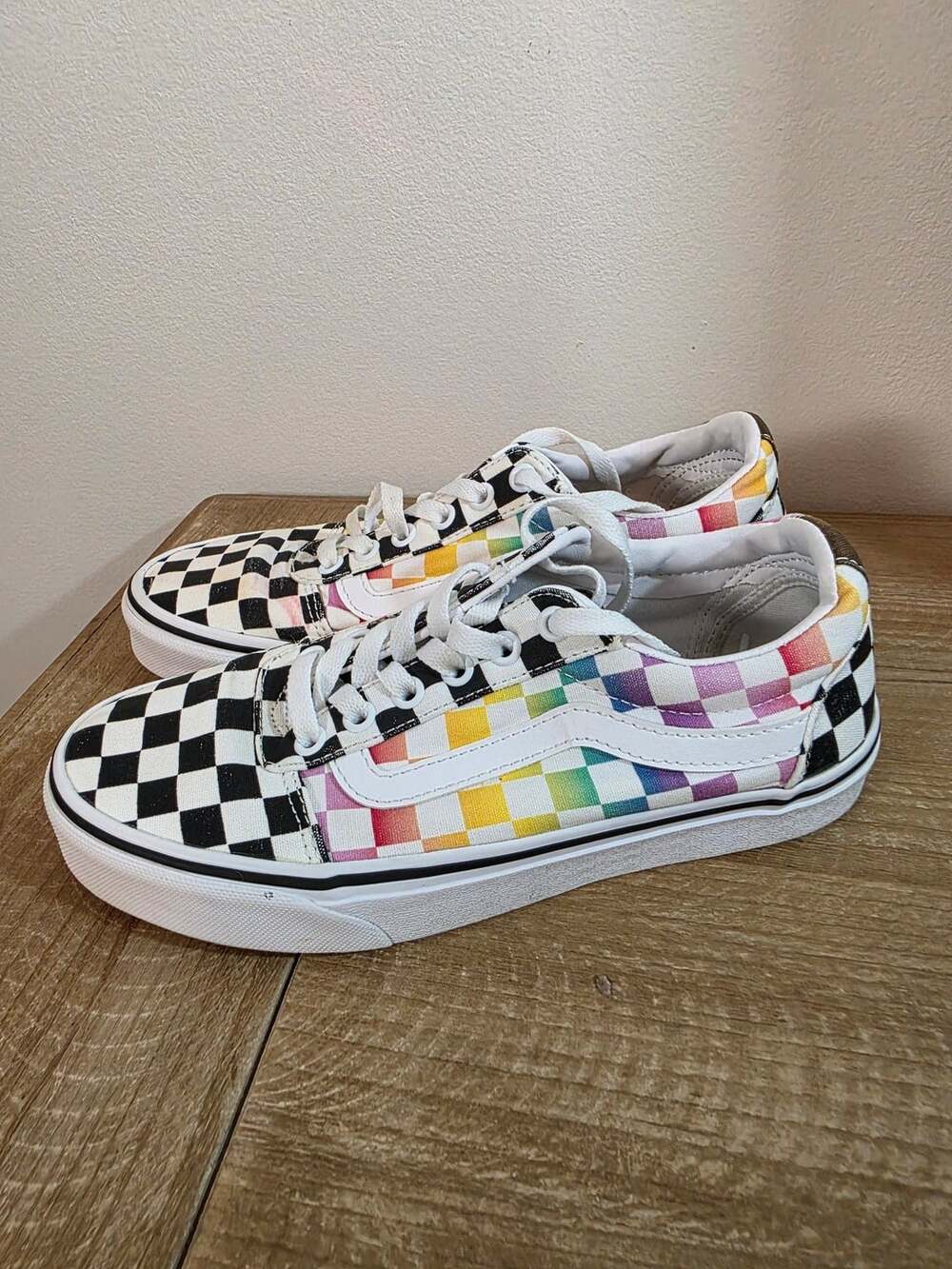 Vans Off The Wall Women's Multicolor Checkerboard Skate Shoes Size 7.0 500714